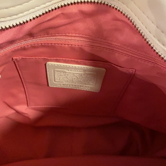 Coach - Picture 6 of 10